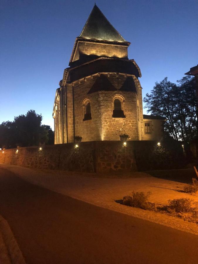 Gite Des Lavandes Oradour-Fanais Dış mekan fotoğraf
